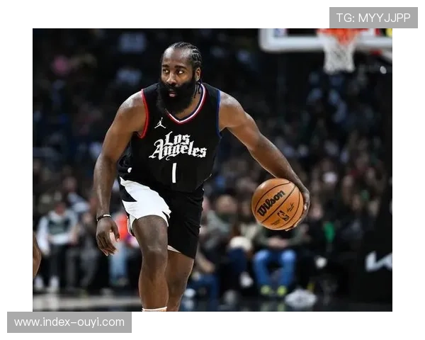 哈登谈连败:更衣室保持信心,专注防守改进