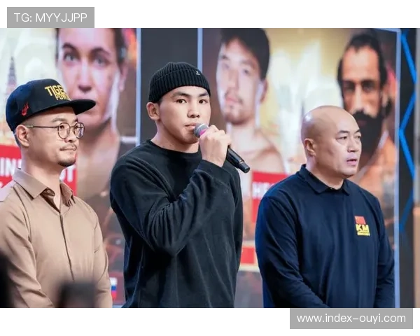 关谷KM主赛前瞻:阿合江站立技迎战萨米尔地面控制,风格碰撞定胜负