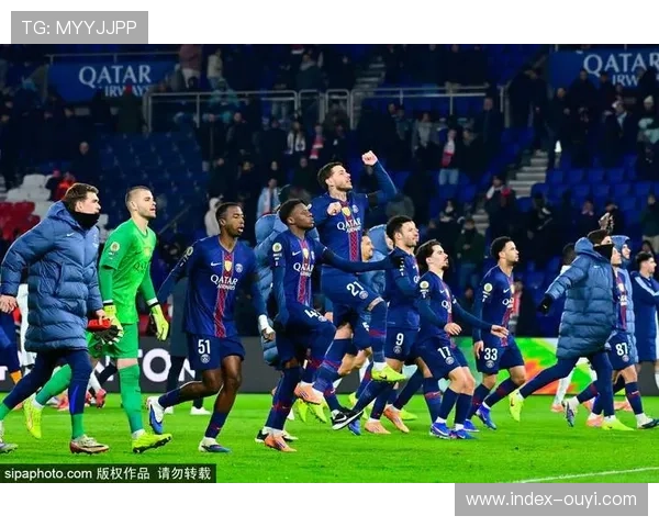 巴黎德比球迷文化碰撞，同城竞技热度攀升